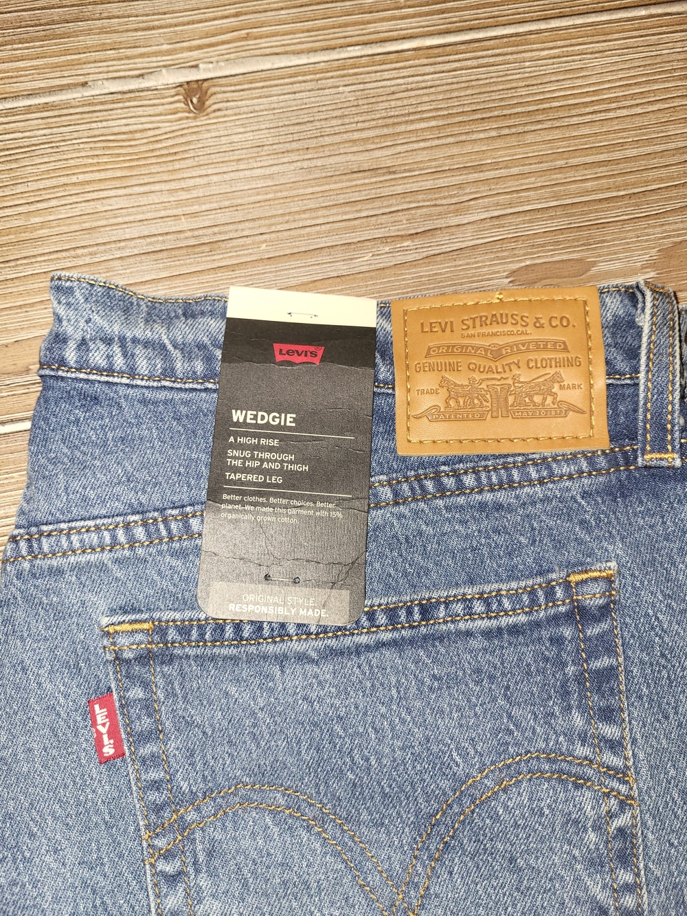 Levi's Wedgie High-Rise Blue Womems Jeans Button Up Size 32